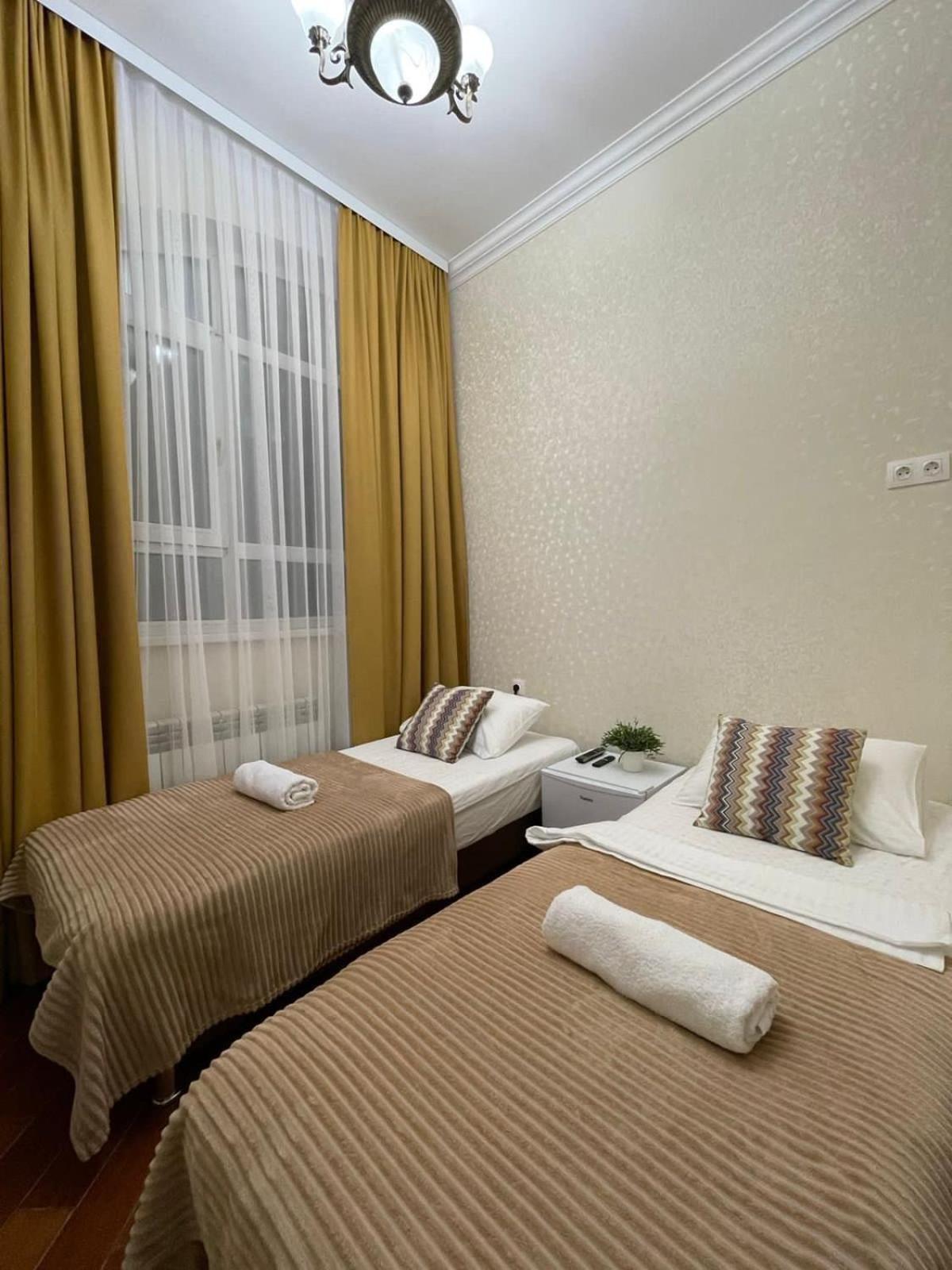 Rose Art Hotel Αστάνα Εξωτερικό φωτογραφία